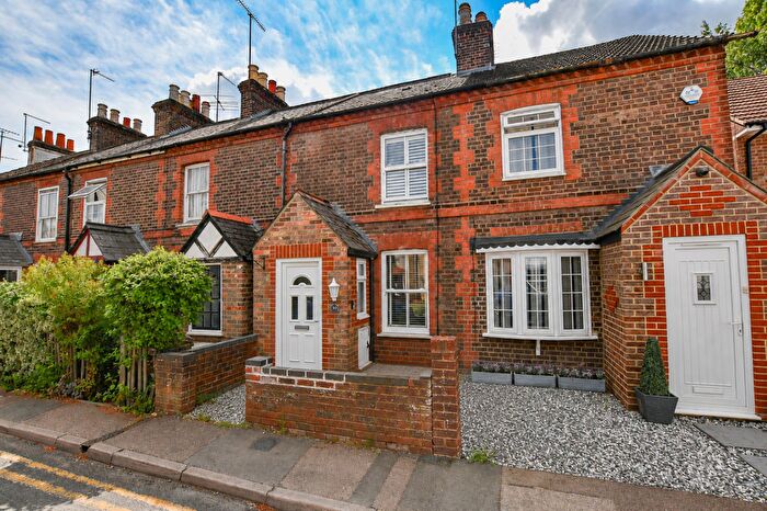 2 Bedroom Property For Sale In Branch Road, Park Street, AL2