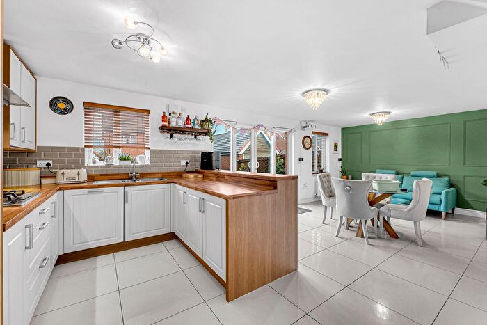 4 Bedroom Detached House For Sale In St. Wilfreds Road, Widnes, WA8