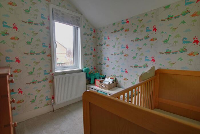 3 Bedroom Semi-Detached House For Sale In St Denys, Southampton, SO17