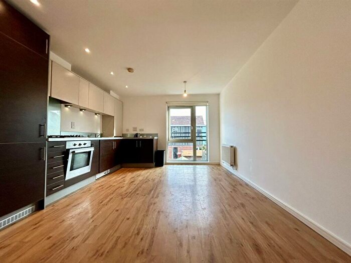 2 Bedroom Flat To Rent In Alexandra Road, Newhall, Harlow, CM17