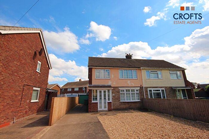 3 Bedroom Semi-Detached House For Sale In Pilgrim Avenue, Immingham, DN40