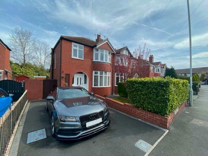 3 Bedroom Semi-Detached House To Rent In Ludlow Road, Offerton, Stockport, SK2