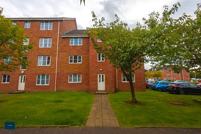 2 Bedroom Flat To Rent In Tullis Gardens, Glasgow, G40