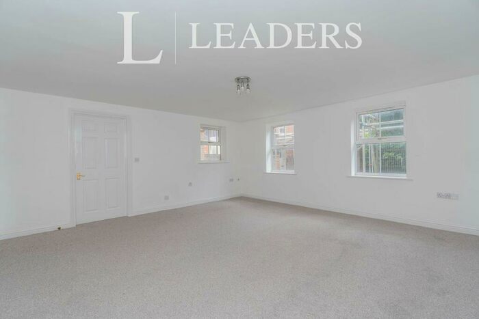 2 Bedroom Flat To Rent In Craven Street Southampton, SO14