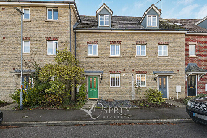 3 Bedroom Terraced House To Rent In Bridge View, Oundle, PE8