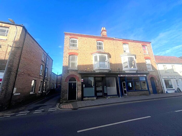 2 Bedroom Flat To Rent In West Street, Alford, LN13