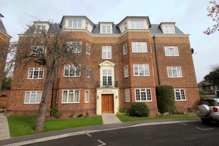 2 Bedroom Flat To Rent In Orchard Court, The Avenue, Worcester Park, KT4