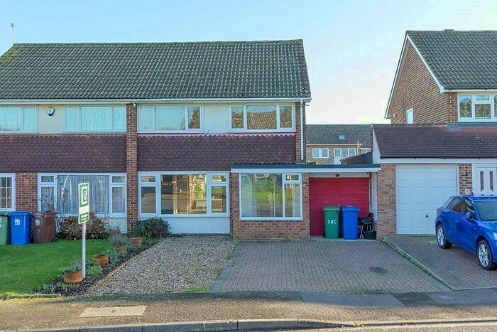 3 Bedroom Semi-Detached House To Rent In Northwood Drive, Sittingbourne, Kent ME10