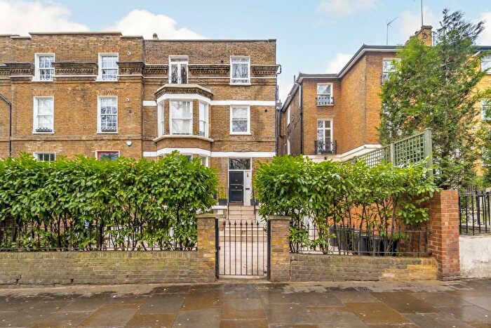 1 Bedroom Flat For Sale In Holland Park Avenue, Westbourne, W11