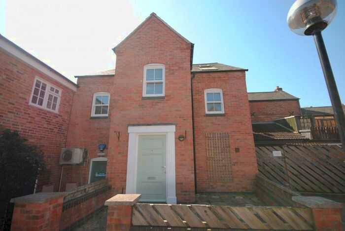 3 Bedroom Town House To Rent In Epworth Court, Quorn, LE12
