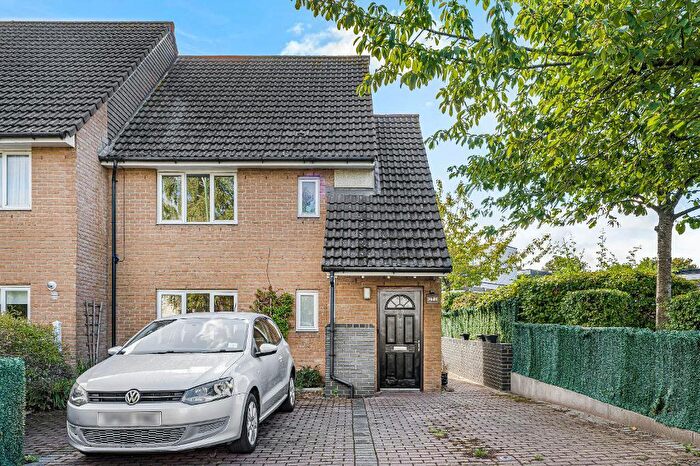 1 Bedroom Maisonette To Rent In Mollison Drive, Wallington, SM6