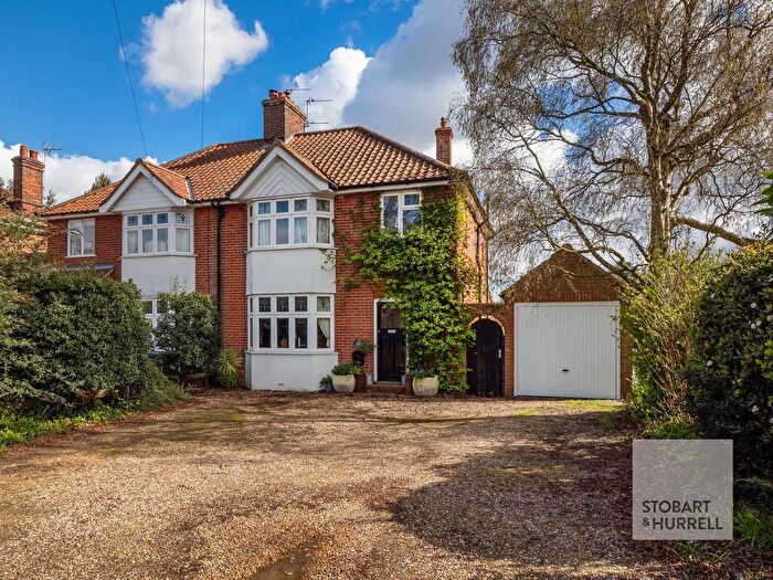 3 Bedroom Semi Detached House For Sale In Wroxham Road, Norwich, Norfolk, NR7