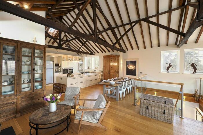 3 Bedroom Link Detached House For Sale In Barnfield Barn, High Street, Hawkhurst, Cranbrook, TN18