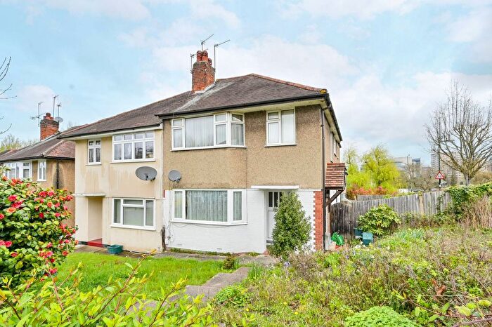 2 Bedroom Maisonette To Rent In Connell Crescent, Ealing, London, W5