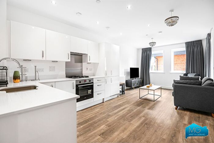 1 Bedroom Flat To Rent In Thorneycroft Road, Whetstone, London, N20