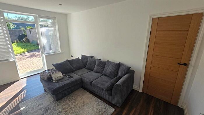 3 Bedroom House To Rent In Talbot Road, Manchester, M14