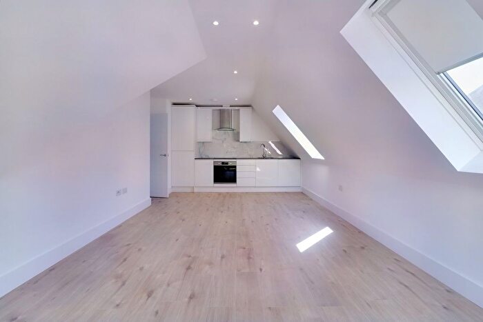 2 Bedroom Flat To Rent In A-, Harrow Weald, HA3