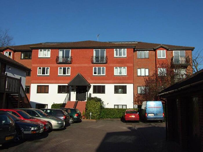 1 Bedroom Flat To Rent In Great Heathmead, Wilton House Great Heathmead, RH16