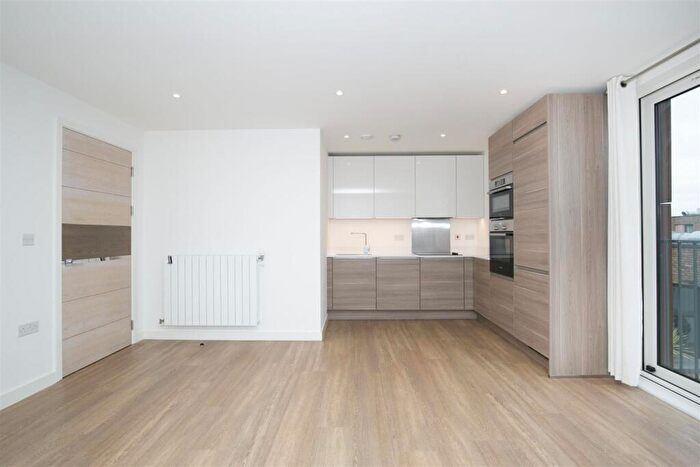 2 Bedroom Flat To Rent In Baroque Gardens, Grand Canal Avenue, Canada Water, SE16