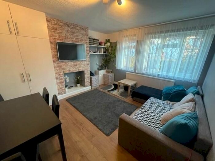 3 Bedroom Semi-Detached House To Rent In Lily Gardens, Wembley, Middlesex, HA0