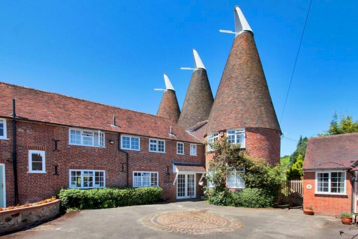 5 Bedroom House To Rent In Aldon Lane, Offham, ME19