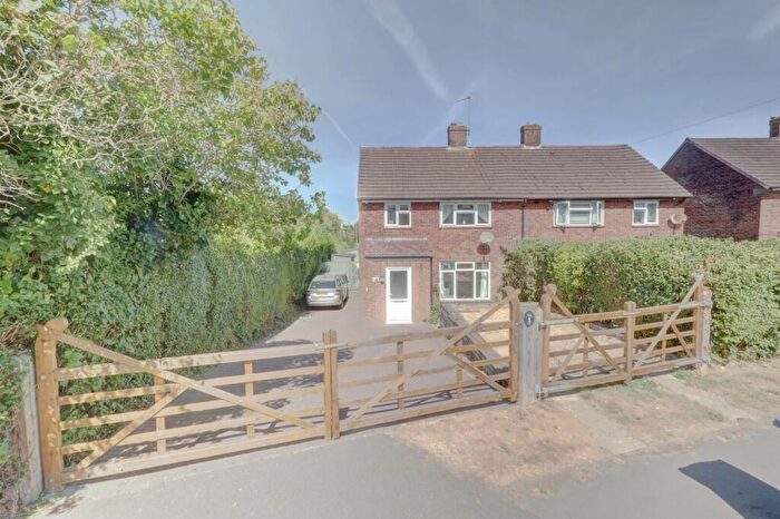 3 Bedroom Semi-Detached House For Sale In Woodfield Road, Princes Risborough, Buckinghamshire, HP27