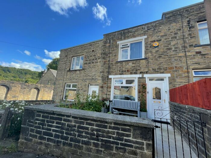 2 Bedroom House To Rent In Foster Road, Keighley, BD21