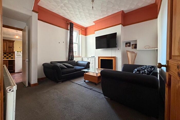 4 Bedroom House To Rent In Minny Street, Cathays, CF24
