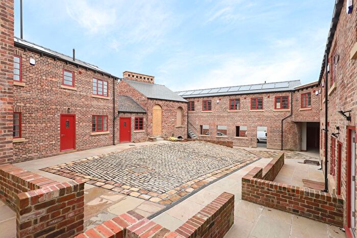 2 Bedroom End Of Terrace House To Rent In Well Meadow Street, Sheffield, S3