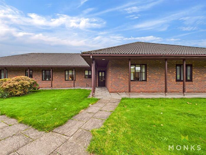 2 Bedroom Bungalow For Sale In Twmpath Lane, Gobowen, Oswestry, SY10
