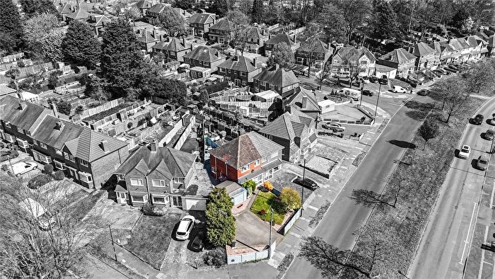 3 Bedroom Semi-Detached House To Rent In Beeches Road, Birmingham, West Midlands, B42