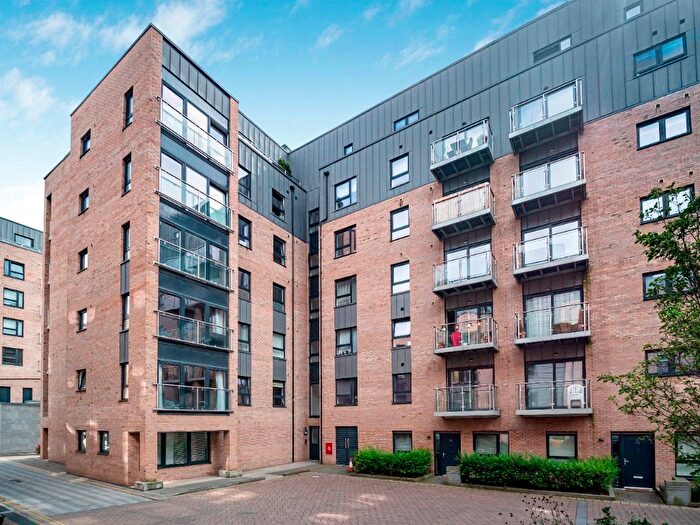 2 Bedroom Flat To Rent In Shrubhill Walk, Leith, Edinburgh, EH7