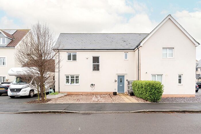 3 Bedroom Semi-Detached House For Sale In Wren Gardens, Portishead, Bristol, BS20