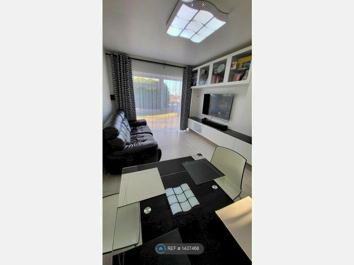 2 Bedroom Flat To Rent In Mayne Avenue, Luton, LU4