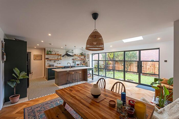 4 Bedroom Detached House For Sale In Kingham Court, South Gosforth, Newcastle Upon Tyne, NE3