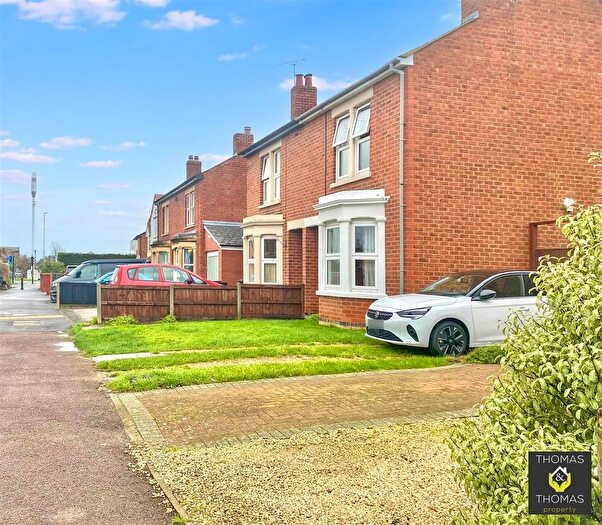 3 Bedroom Semi Detached House For Sale In Elmbridge Road, Longlevens, GL2