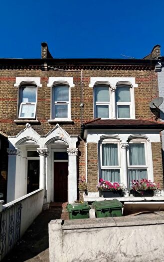 1 Bedroom Flat To Rent In High Road Leyton, London, E15