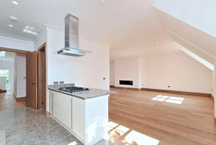 4 Bedroom Detached House To Rent In Lyndhurst Road, South Hampstead, NW3