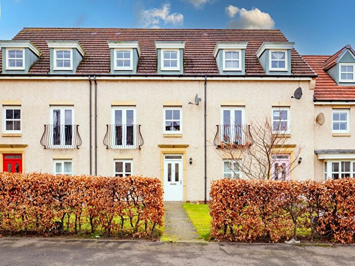4 Bedroom Town House For Sale In Jim Bush Drive, Prestonpans, EH32