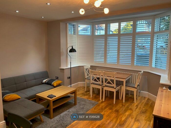 1 Bedroom Flat To Rent In Addiscombe Road, Croydon, CR0