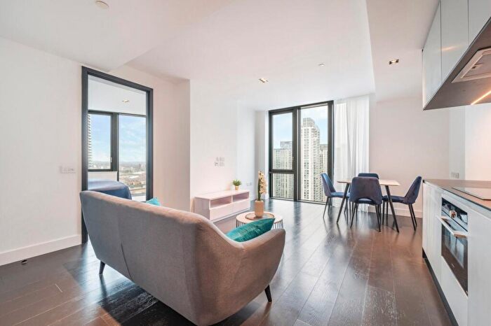 1 Bedroom Flat For Sale In Marsh Wall, South Quay, E14