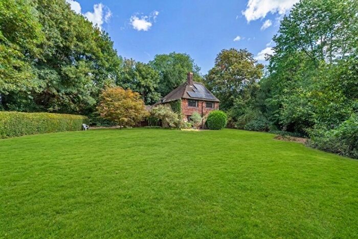 4 Bedroom Detached House To Rent In Main Road, Lacey Green, HP27