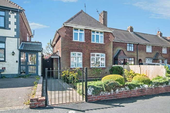 3 Bedroom Semi-Detached House For Sale In Leahouse Road, Oldbury, B68