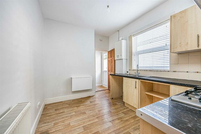 2 Bedroom Terraced House For Sale In Byron Road, Portsmouth, PO2