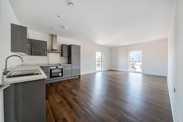 2 Bedroom Flat To Rent In Union Place, Bartholomew Street Newbury, RG14