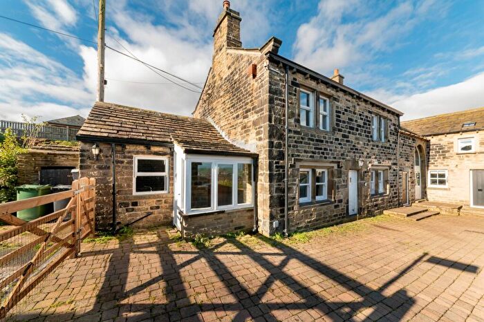 2 Bedroom House For Sale In Manor Road, Farnley Tyas, HD4