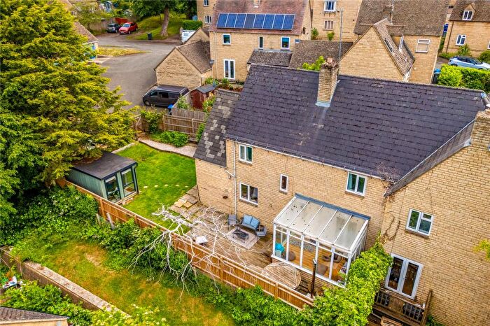 3 Bedroom Semi-Detached House For Sale In William Bliss Avenue, Chipping Norton, Oxfordshire, OX7