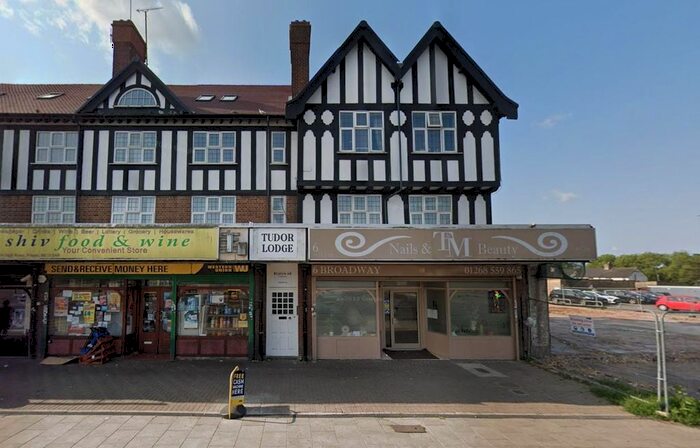 2 Bedroom Property To Rent In The Broadway, High Road, The Broadway, Pitsea, SS13