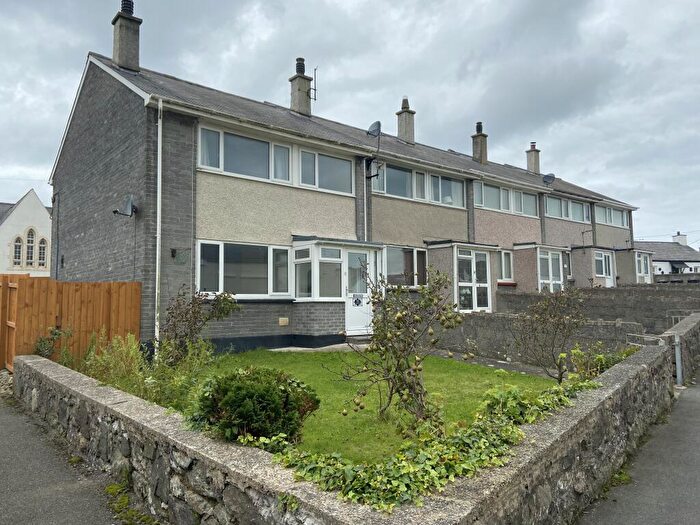 3 Bedroom House To Rent In Bro Branwen, Aberffraw, LL63