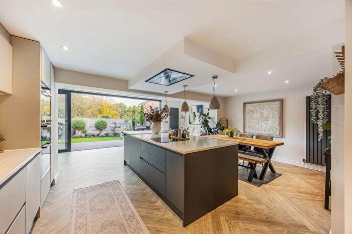 4 Bedroom Detached House For Sale In Darwin Close, Cheltenham, GL51